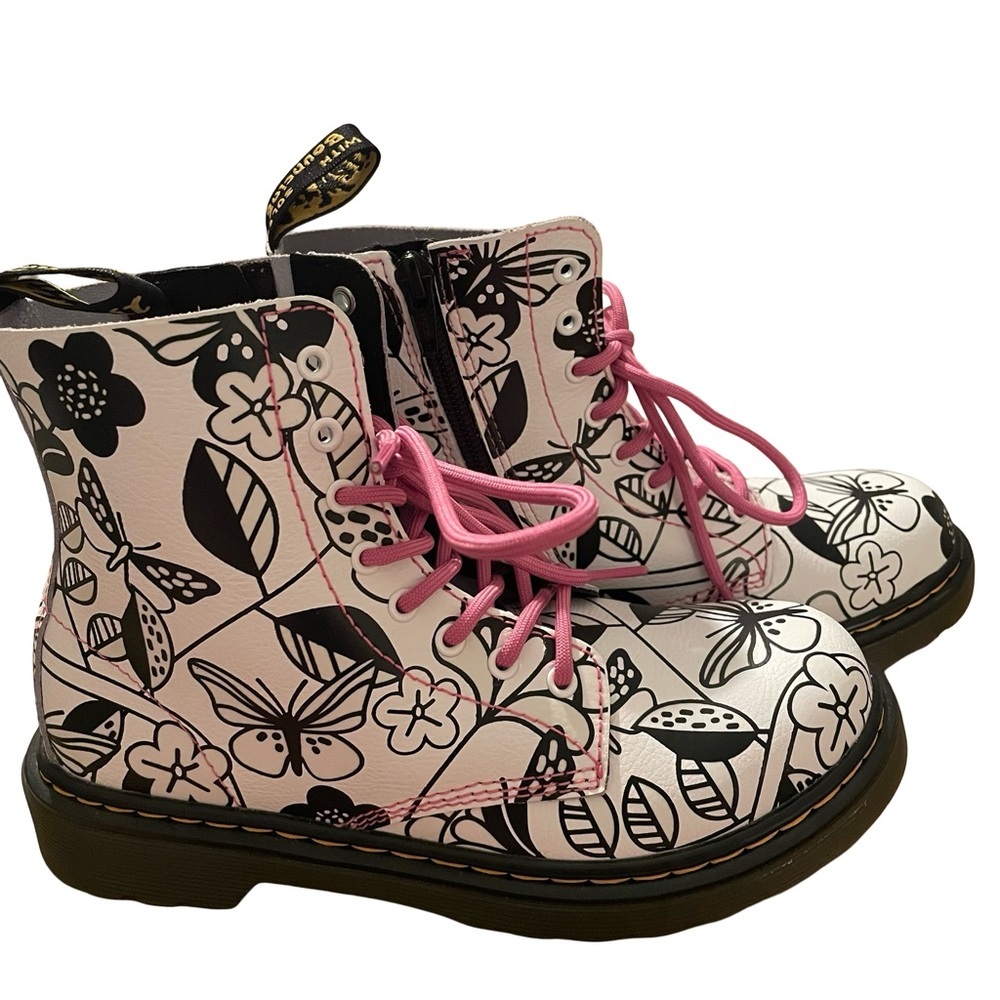 Dr. Martens Kids Black and White Floral Boots with Pink Accents Size US 3 NWOT - Picture 4 of 7